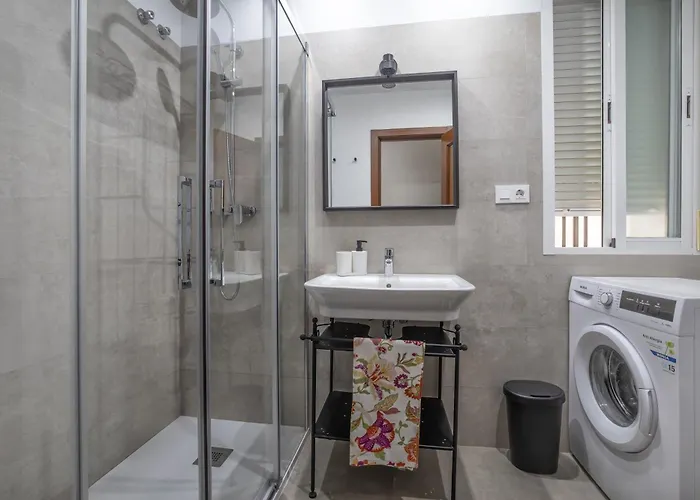 Andalusi & Centre & Parking Incluido דירה